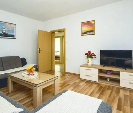 Apartmán Branko3 *