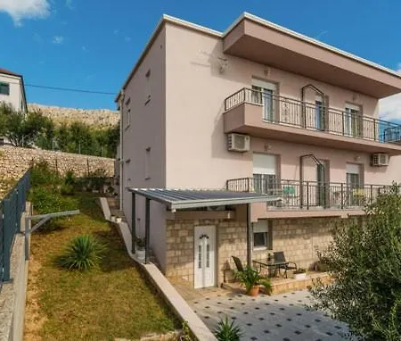 Apartmán Branko3 *
